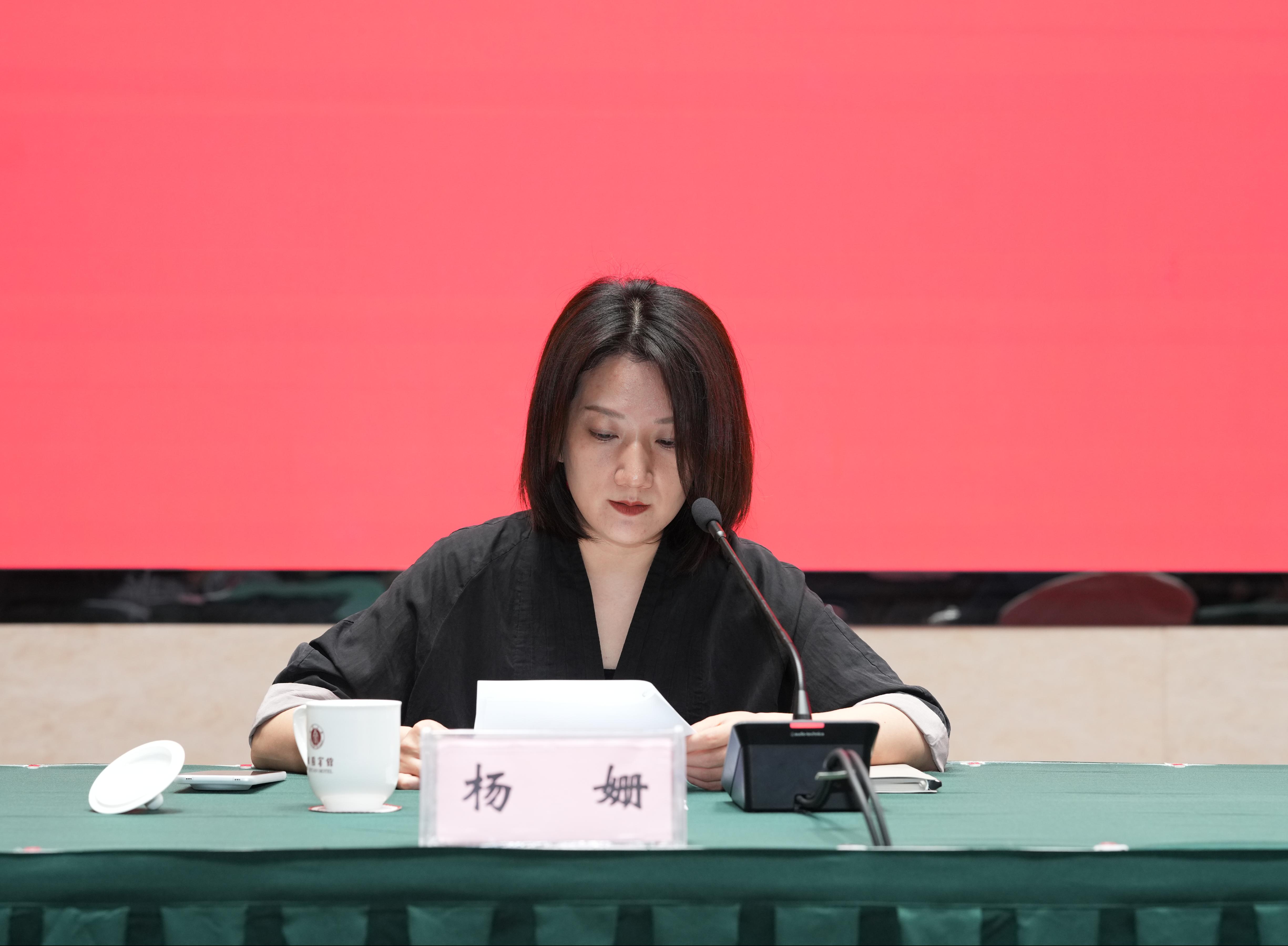 文件名称:杨珊(1).jpg原图大小:0.75MB