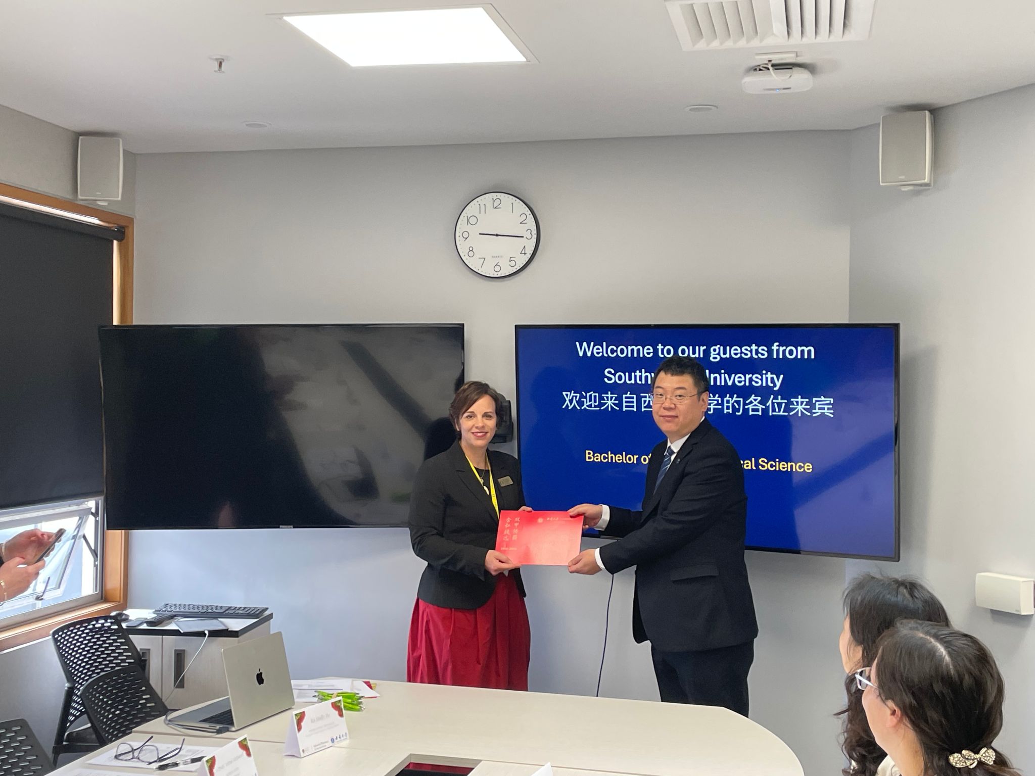 文件名称:3fa9af.jpg原图大小:NaNGB